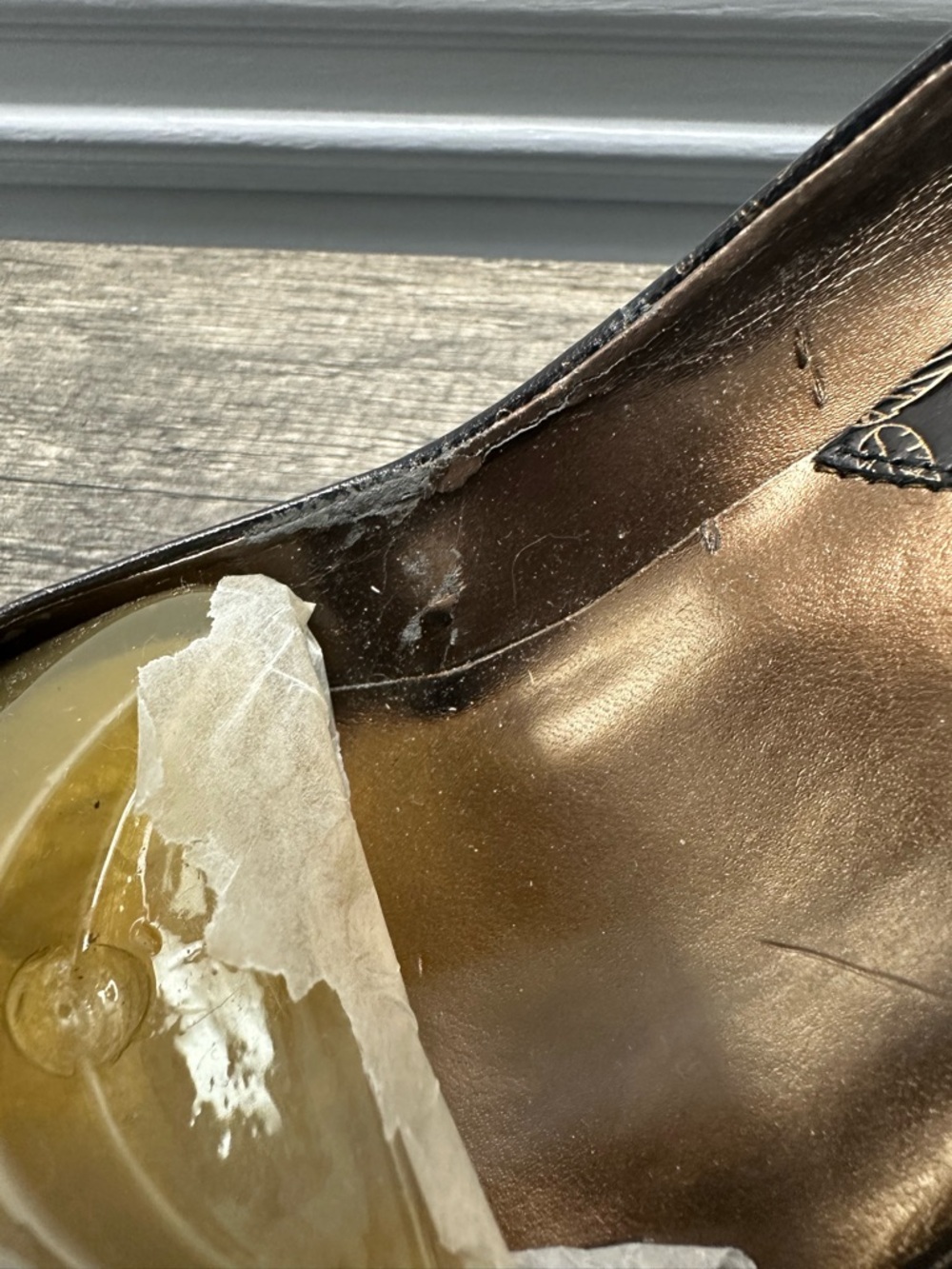 Nine West Black Leather Pumps with Gold Floral Accents NWB - Picture 10 of 13